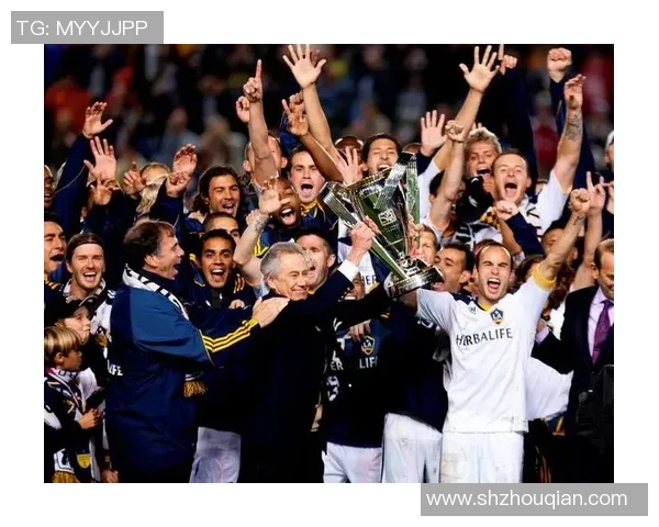 足球明星康宝莱的传奇之路与运动营养的完美结合